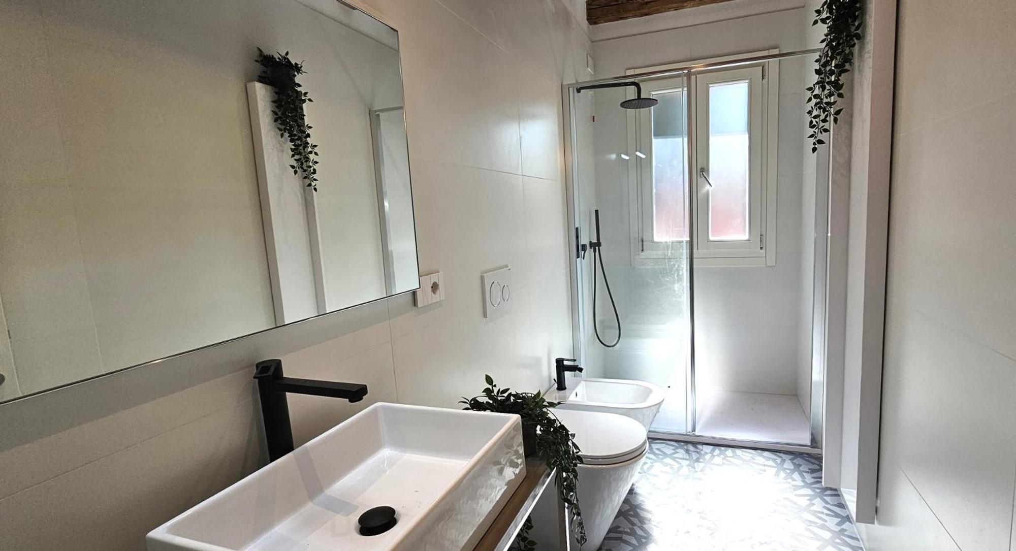 Small Villa With Private Garden Venesia Bagian luar foto